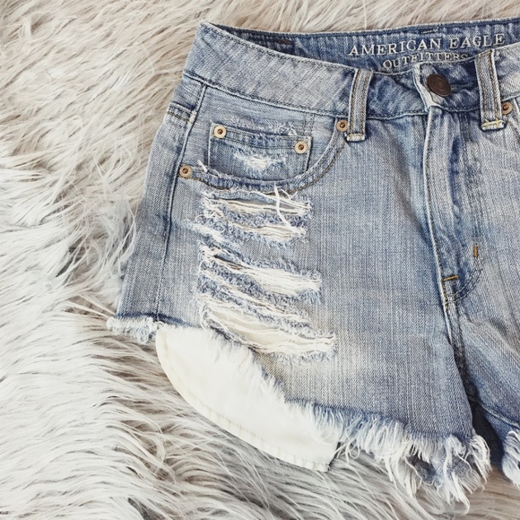 American Eagle Outfitter Cut Off Denim Shorts Sz 2 - Picture 2 of 4